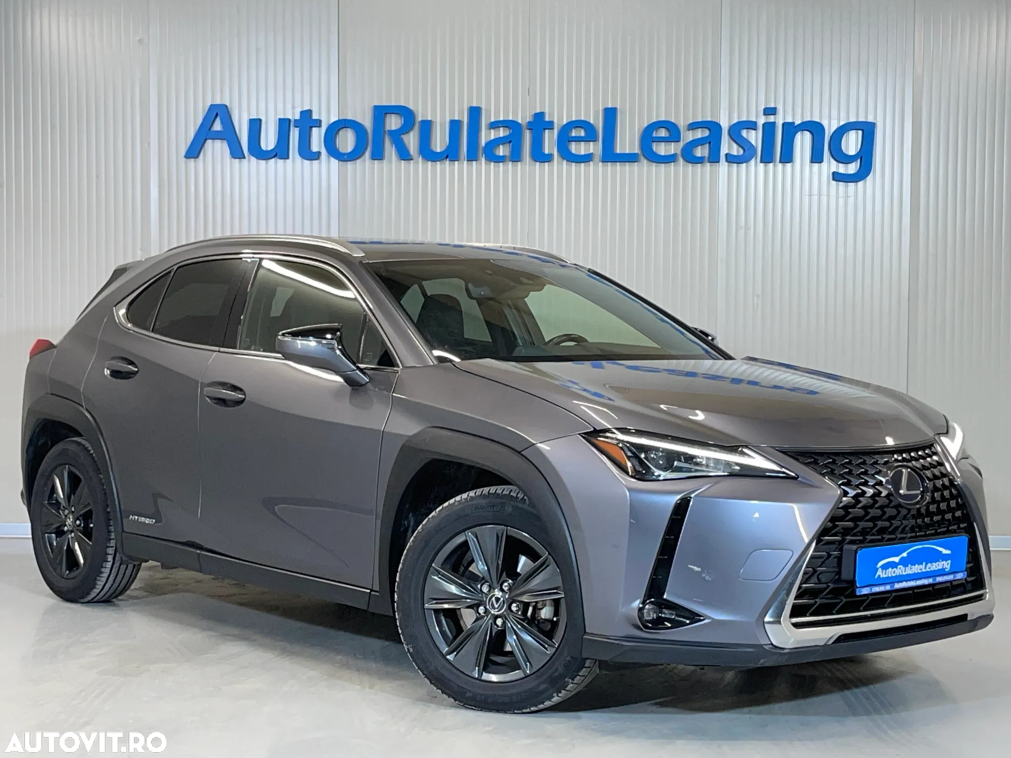 Lexus UX 250h 2.0L HEV 20H- (178 HP) 4X4 CVT Luxury - 2