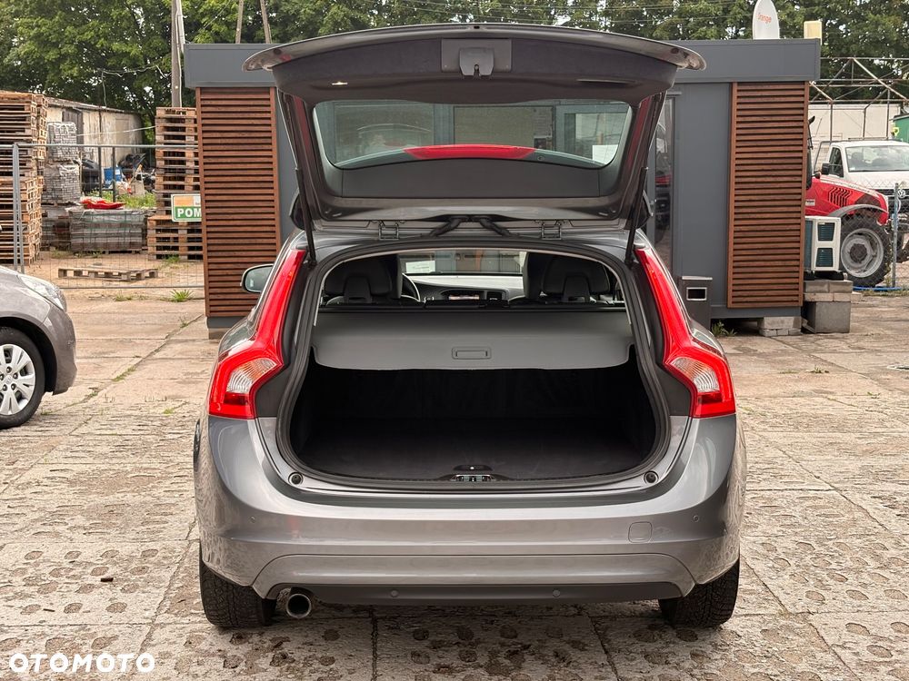 Volvo V60 D3 Momentum Core - 21