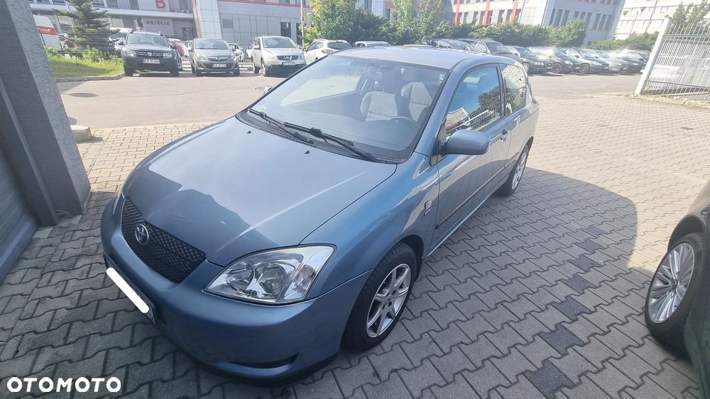 Toyota Corolla - 1