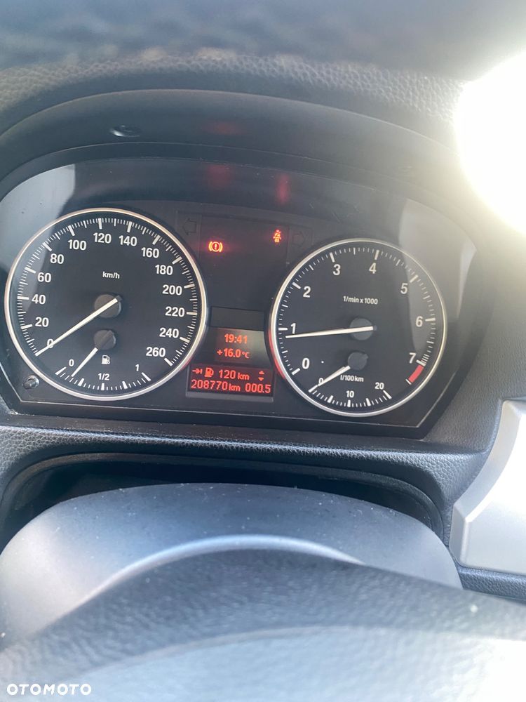 BMW Seria 3 320i Edition Exclusive - 8