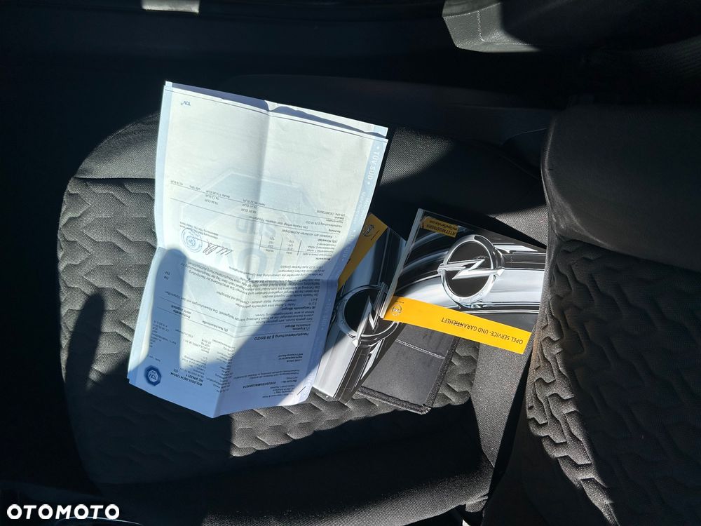 Opel Corsa - 22