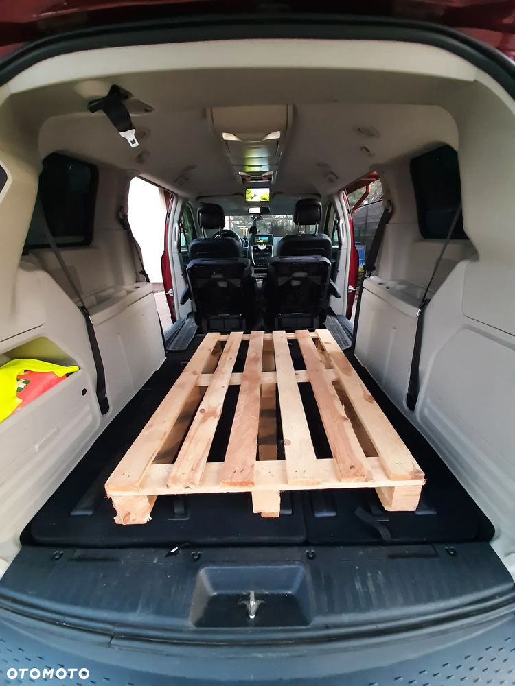 Chrysler Town & Country 3.6 Touring - 10