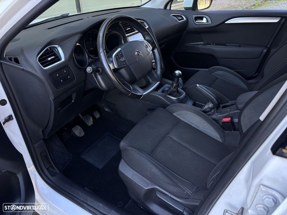 Citroën C4 — fotografia 7