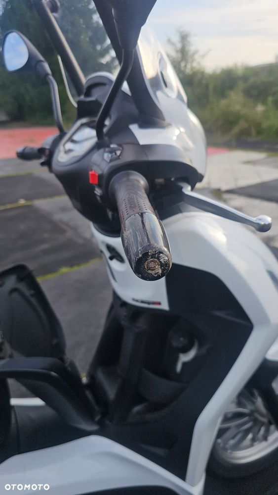 Piaggio Beverly - 19