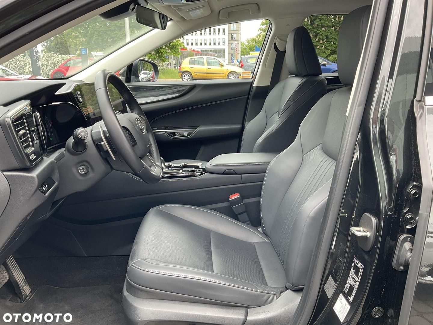 Lexus NX - 11