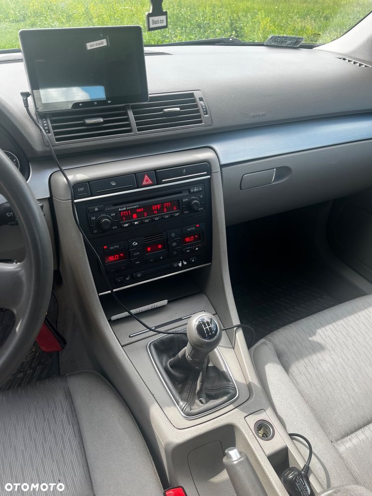 Audi A4 Limousine - 9