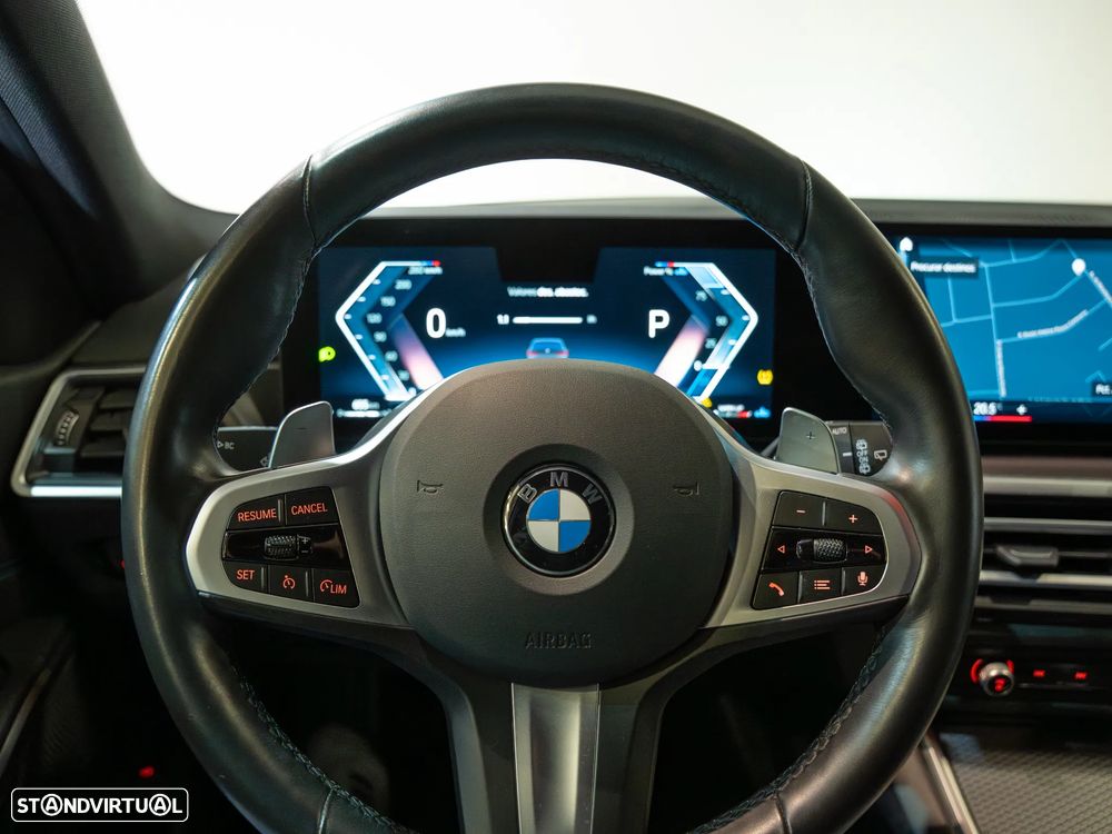 BMW 320 d Pack Desportivo M Auto - 11