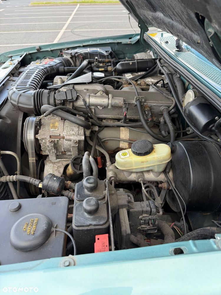 Ford Explorer Standard - 34