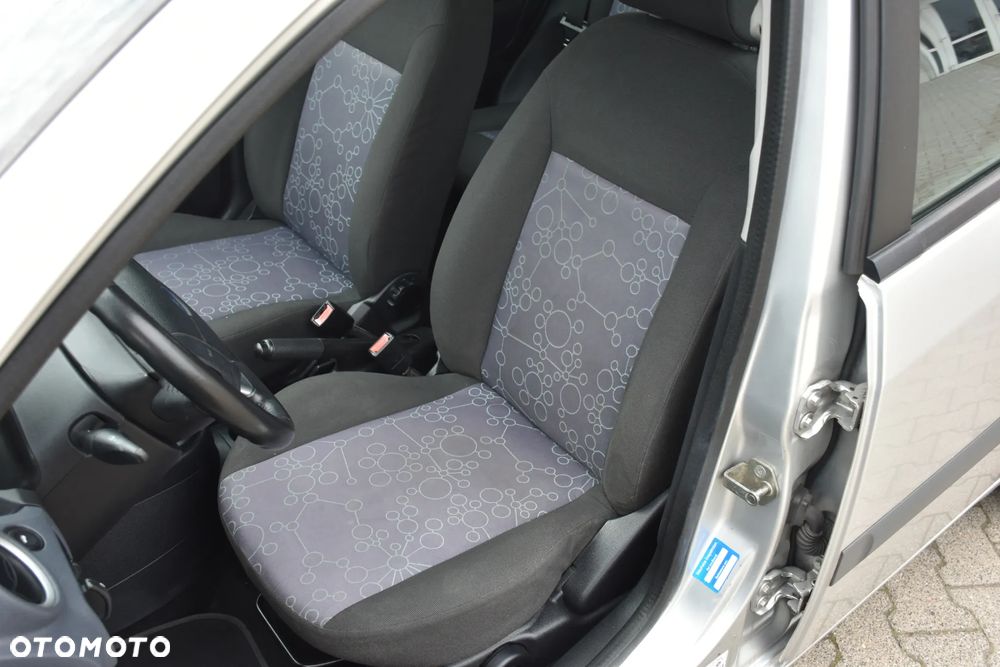 Ford Fiesta 1.4 Style - 18