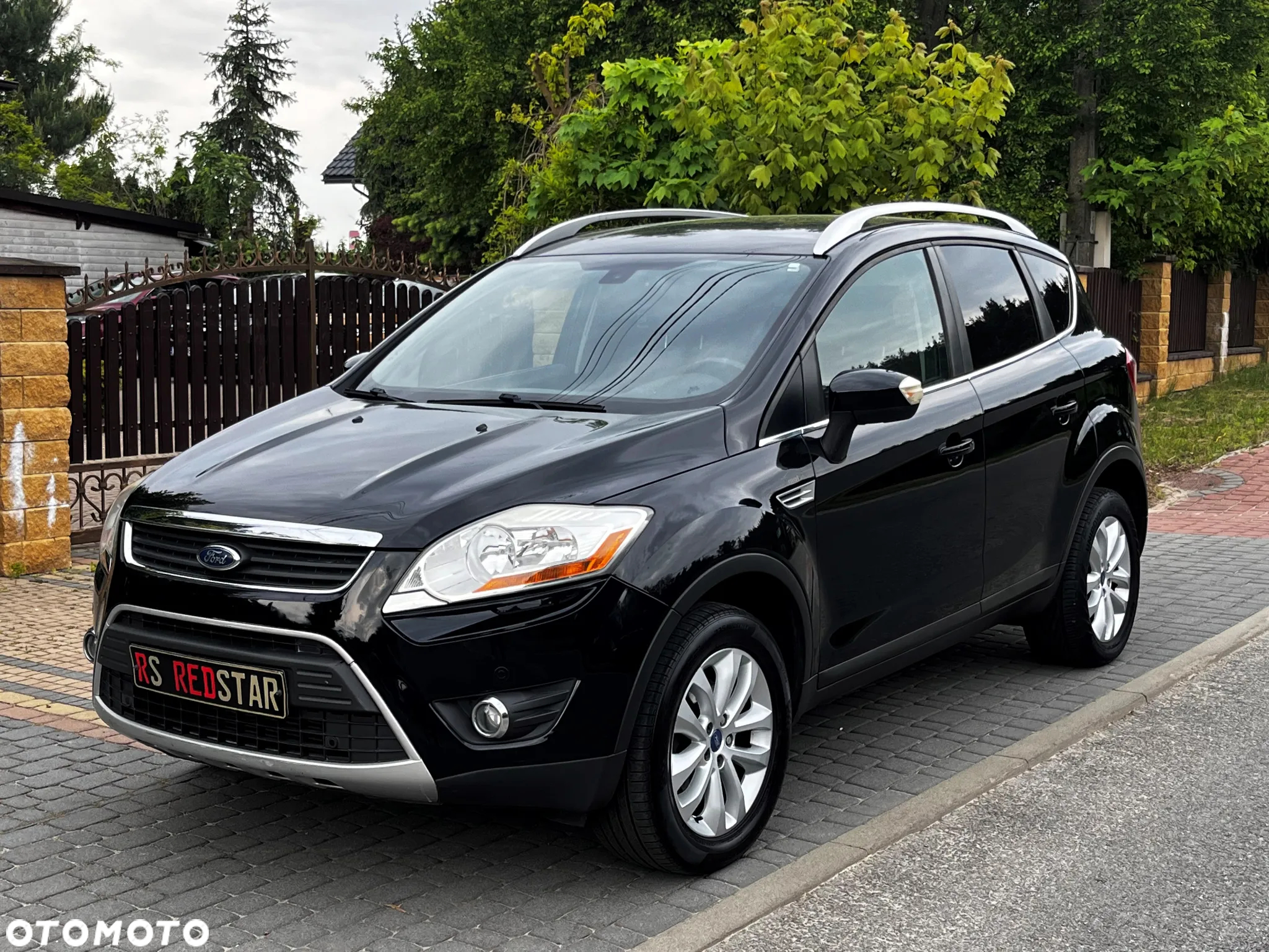 Ford Kuga 2.0 TDCi 2x4 Titanium - 4