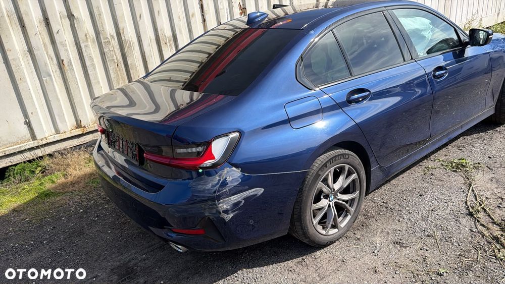 BMW Seria 3 320d Luxury Line - 32