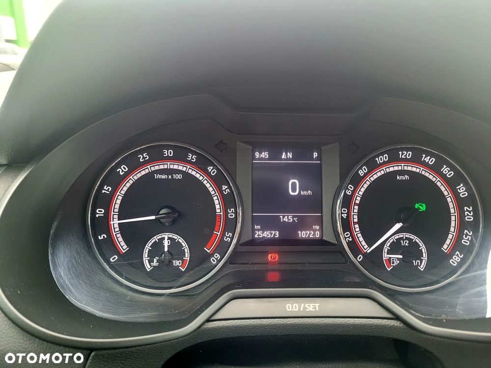 Skoda Octavia 2.0 TDI 4x4 RS DSG - 21