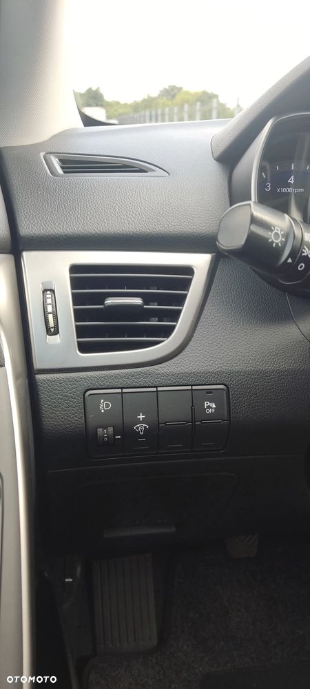 Hyundai i30 1.4 Fifa World Cup Edition - 17