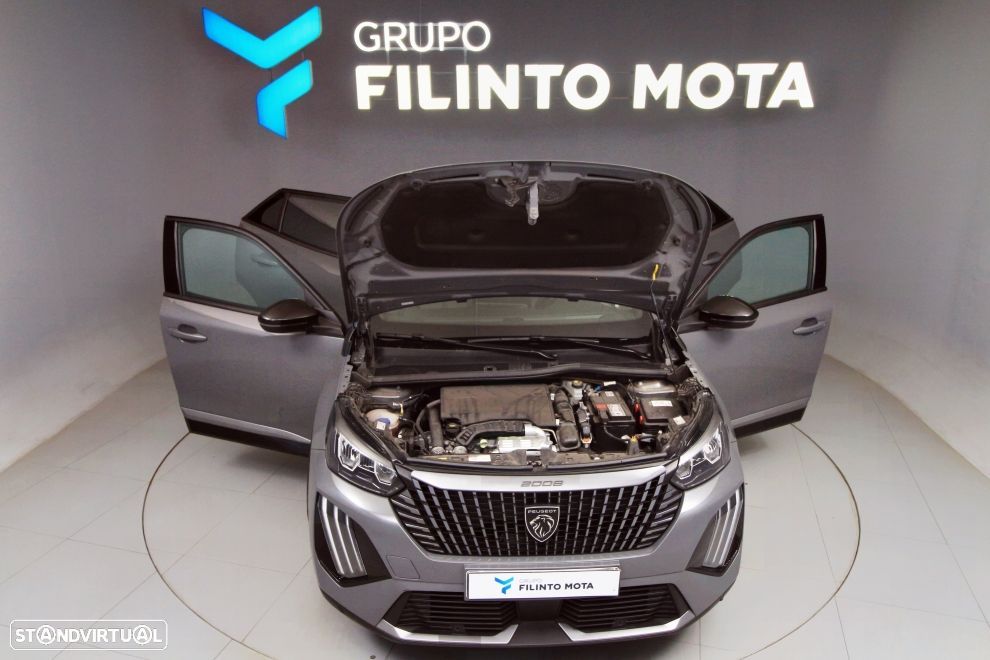 Peugeot 2008 1.2 PureTech Allure EAT8 - 12