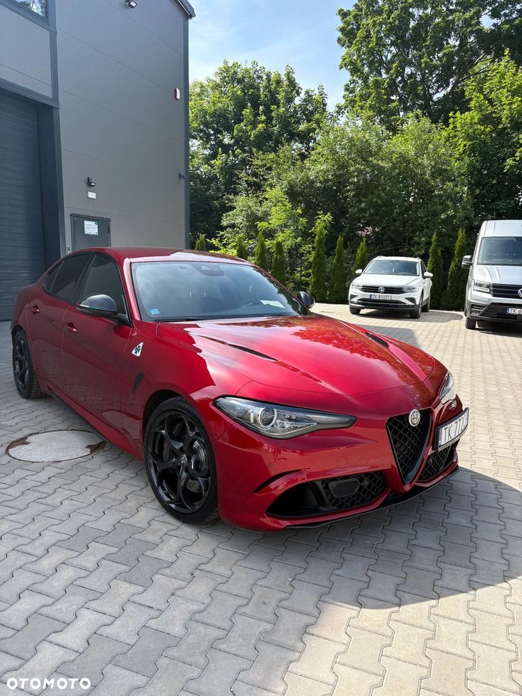 Alfa Romeo Giulia 2.9 Bi Turbo V6 Quadrifoglio - 1