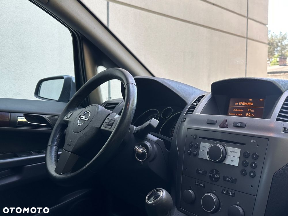 Opel Zafira 1.9 CDTI Edition - 9