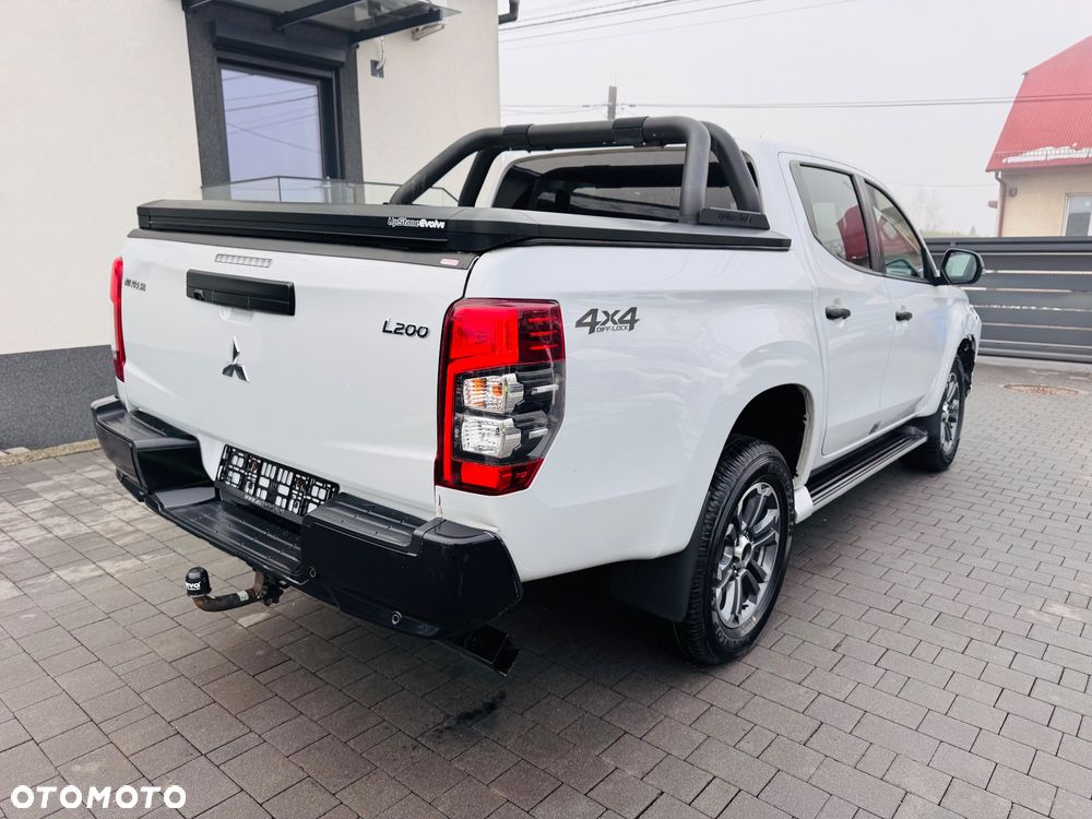 Mitsubishi L200 Pick Up 4x4 S&S Autm Double Cab Top - 11