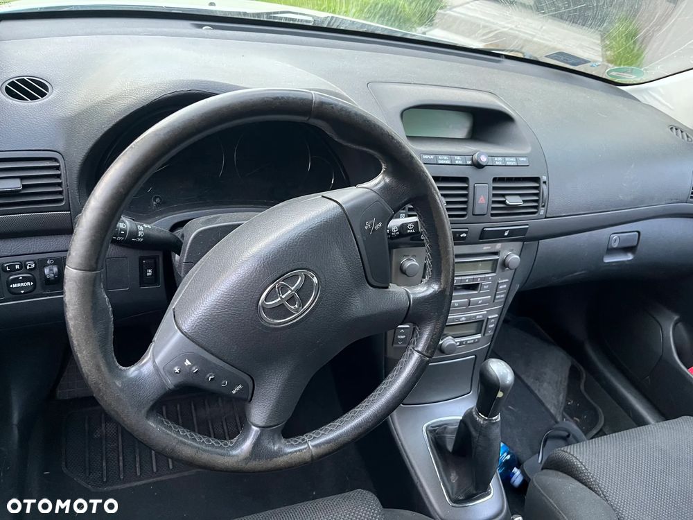 Toyota Avensis 2.0 VVT-i Combi Edition - 4