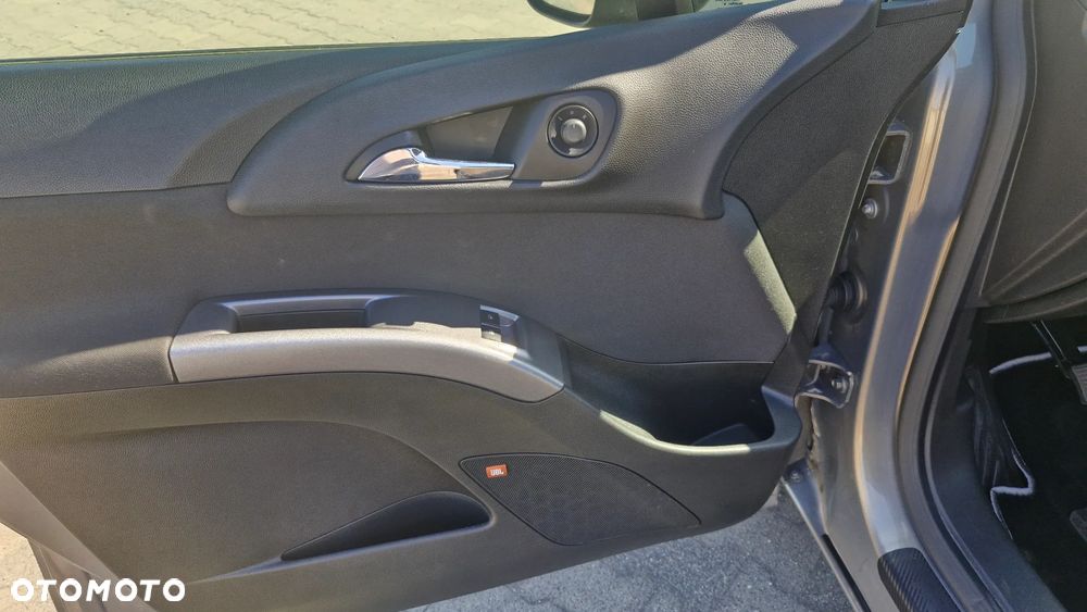 Opel Meriva - 12
