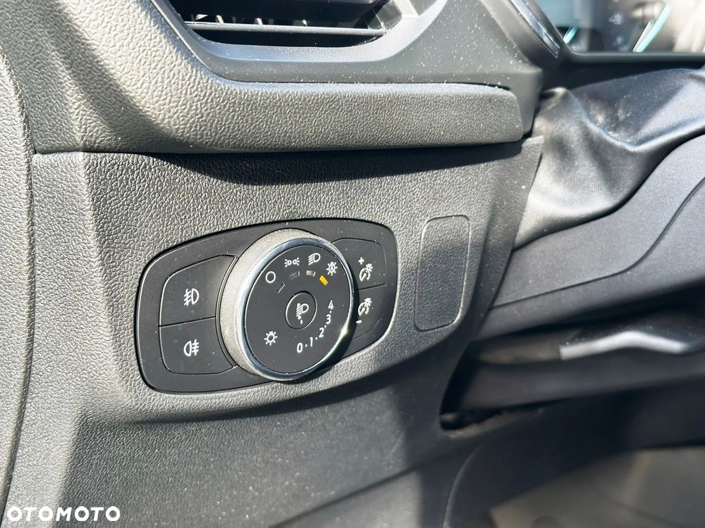 Ford Focus 1.0 EcoBoost Titanium Style - 23