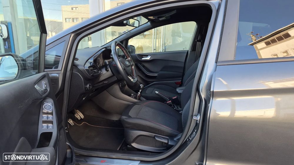 Ford Fiesta 1.0 EcoBoost ST-Line X - 8