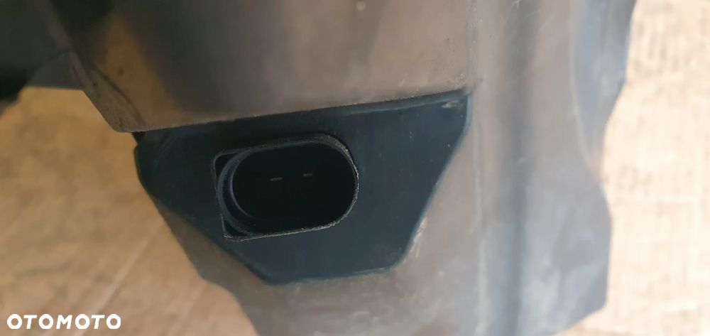 Obudowa filtra powietrza Audi A4 B8 Lift 2.0 TDI 8K0133835BM - 7