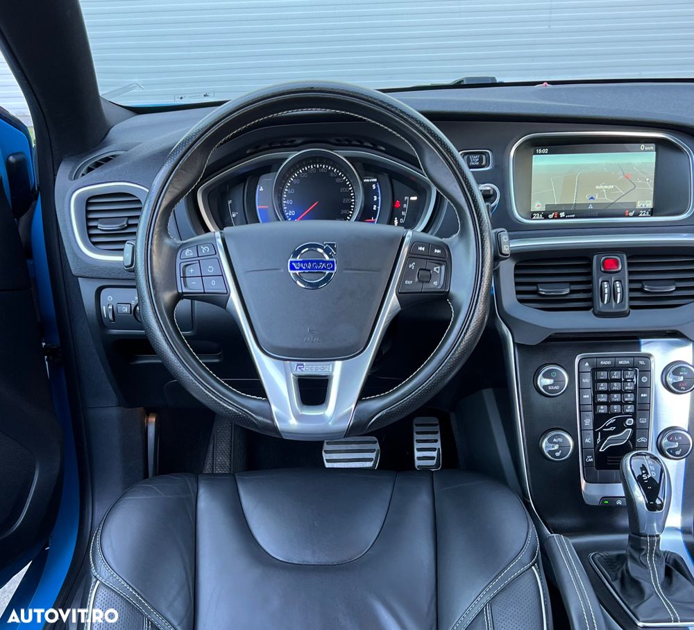 Volvo V40 D3 Geartronic RDesign - 8