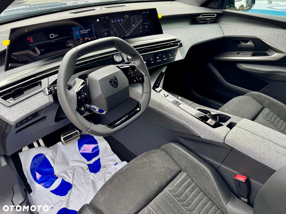 Peugeot 3008 1.2 PureTech mHEV GT E-DCS6 - 11