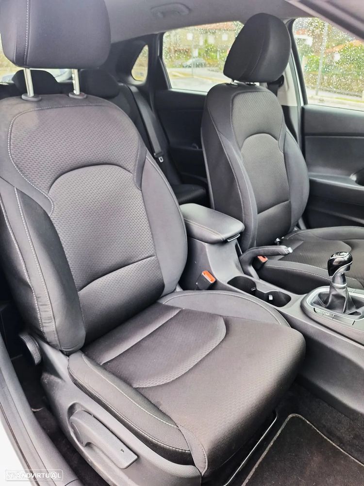 Hyundai i30 1.6 CRDI STyle - 18