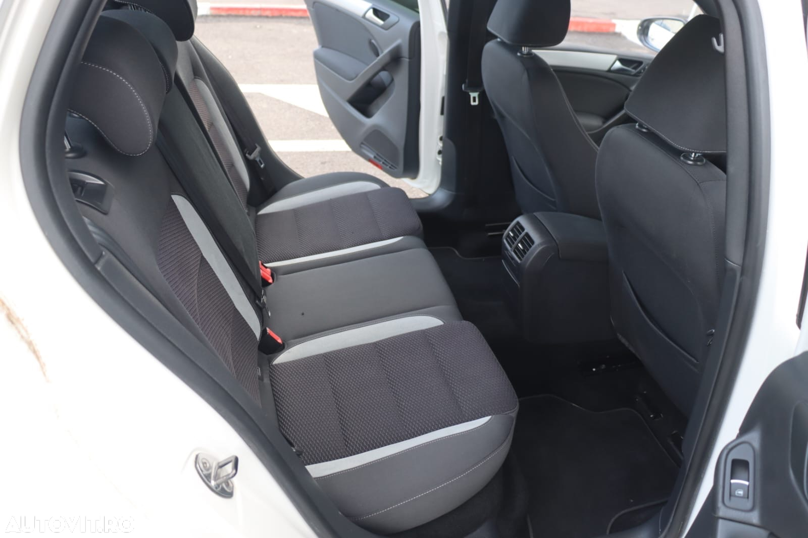Volkswagen Golf Variant 1.4 TSI Highline - 14