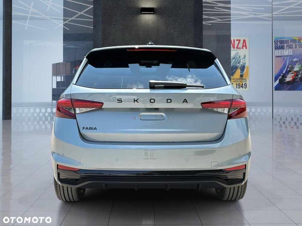 Skoda Fabia - 10