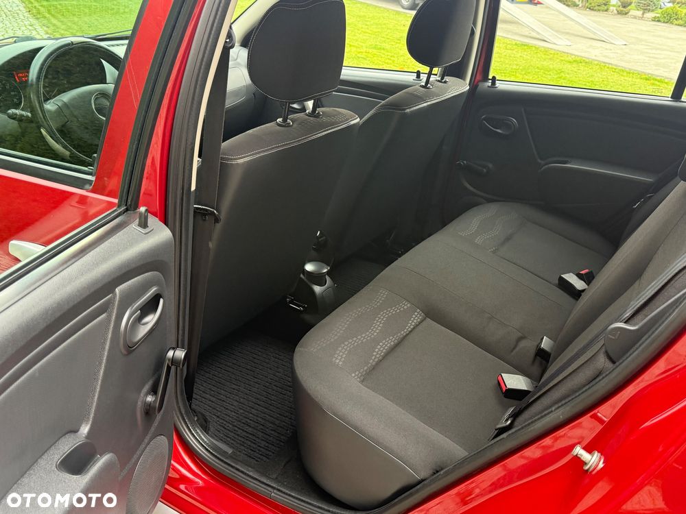 Dacia Sandero Stepway 1.6 - 15