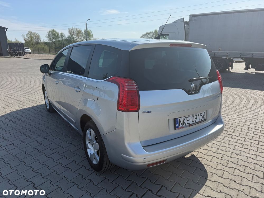 Peugeot 5008 2.0 HDi Allure 7os - 6