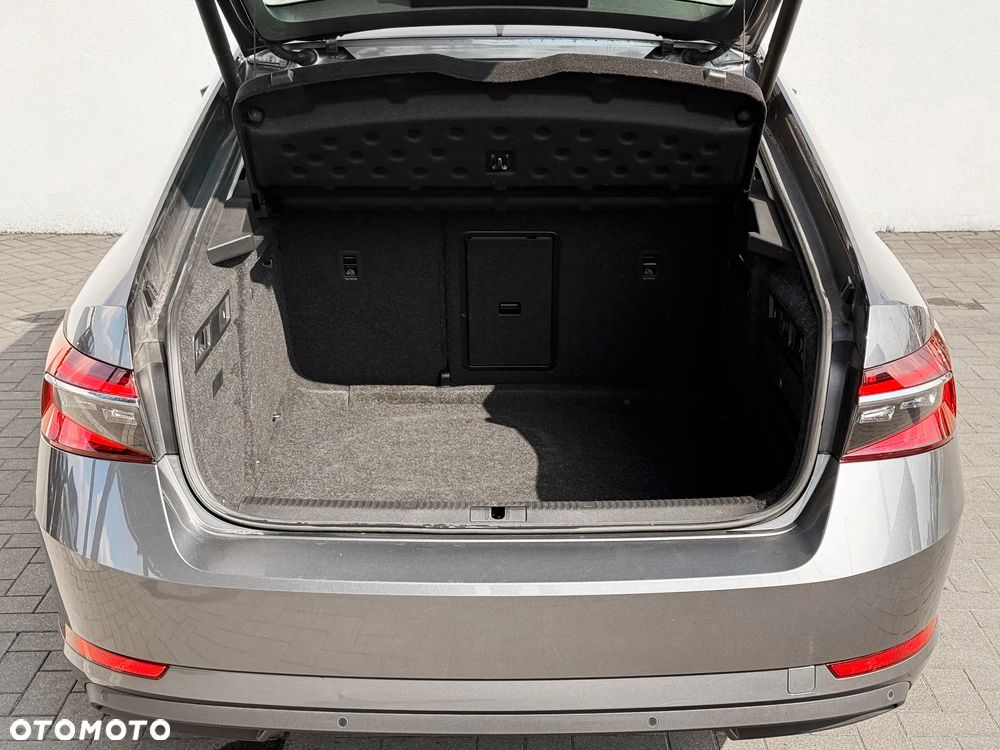 Skoda Superb 2.0 TSI Style DSG - 13
