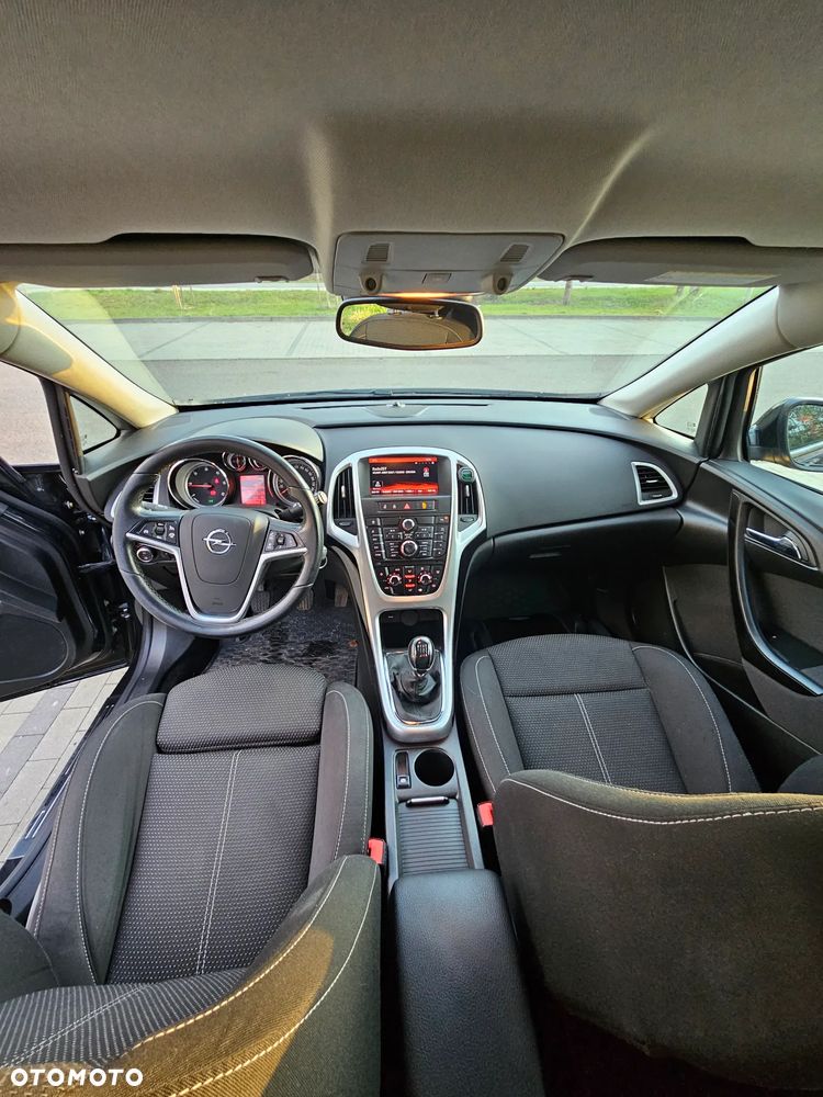 Opel Astra 2.0 CDTI Cosmo - 10