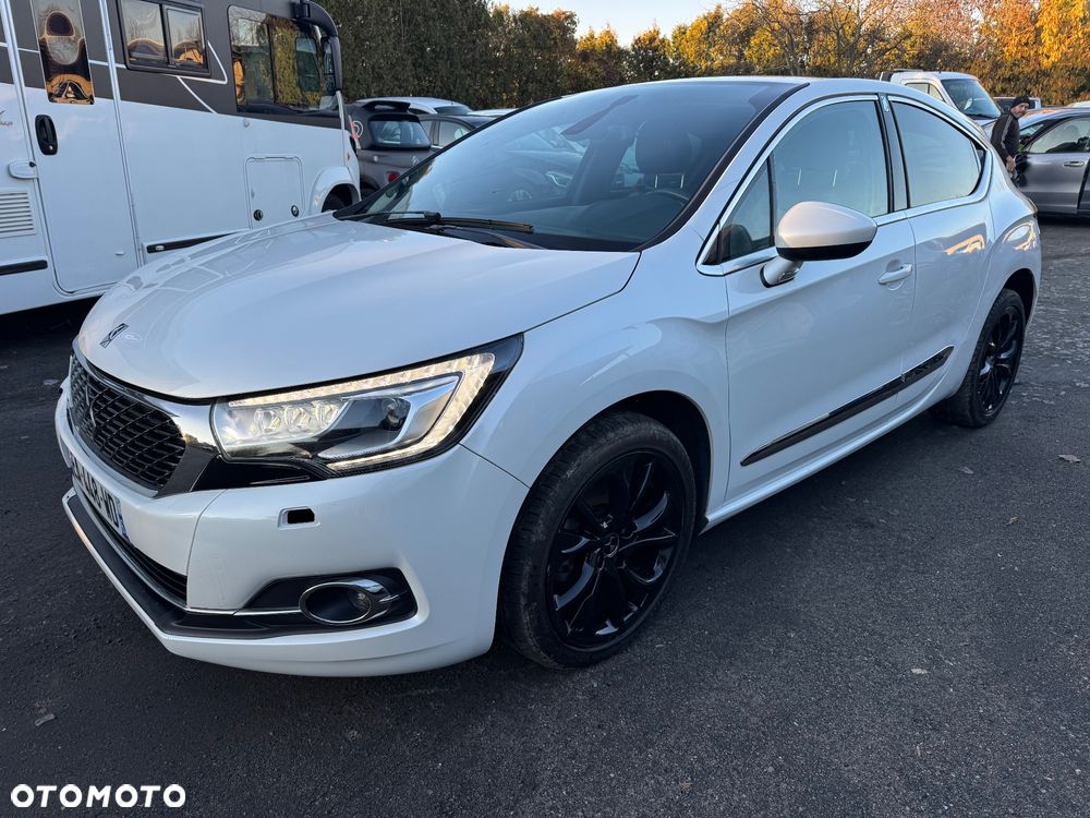 Citroën DS4 BlueHDi 150 S&S SoChic - 25