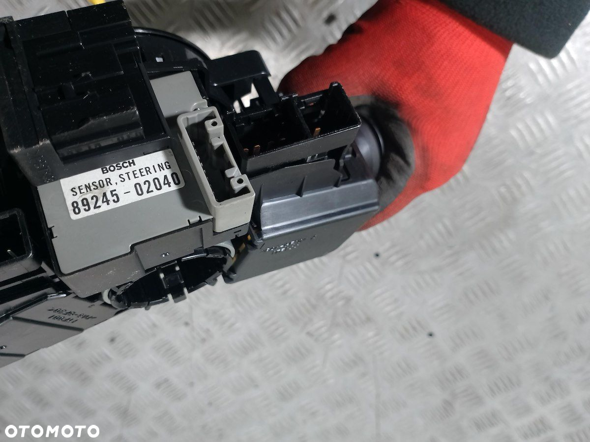 PRZEŁĄCZNIK ZESPOLONY TOYOTA AURIS I 89245-02040 2.2 D4D - 2