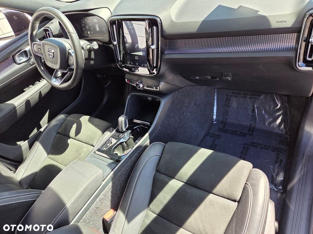 Volvo XC 40 B5 B AWD Geartronic RDesign - 10