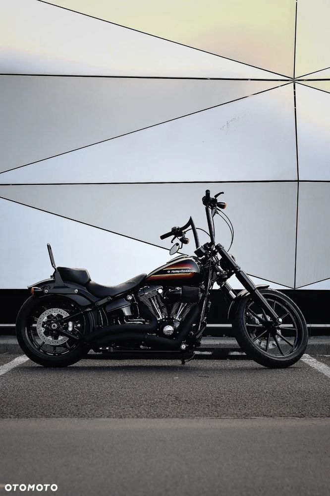 Harley-Davidson Softail Breakout - 3