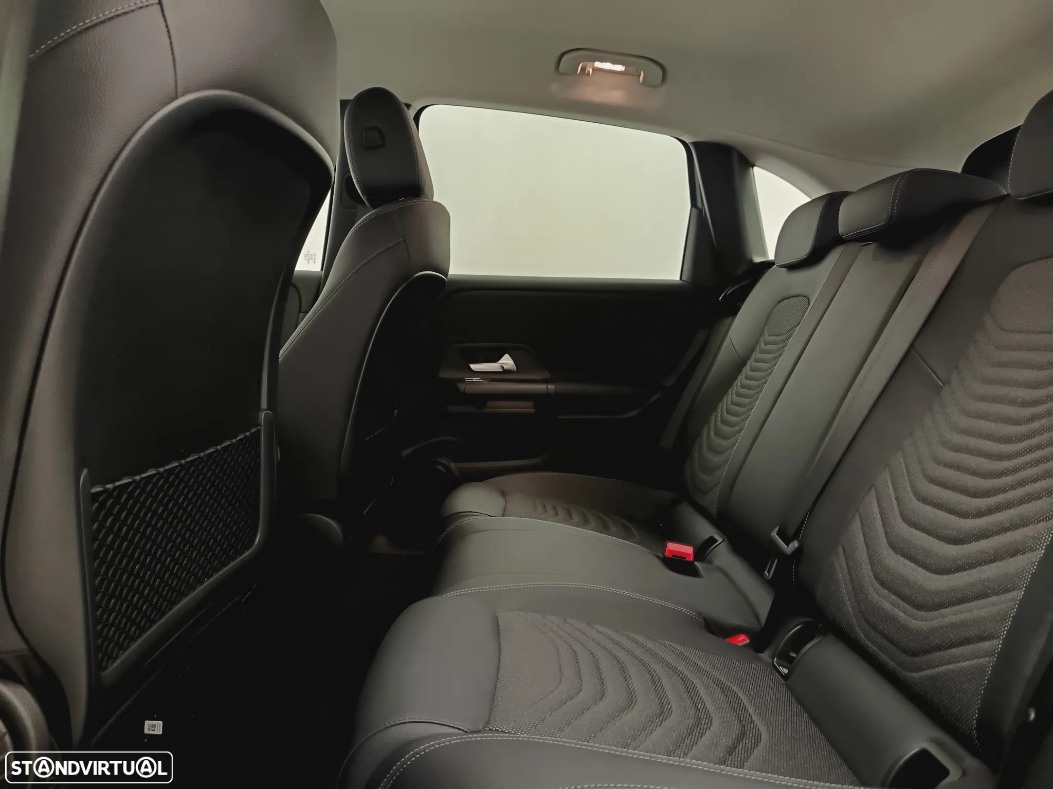 Mercedes-Benz B 250 e - 29
