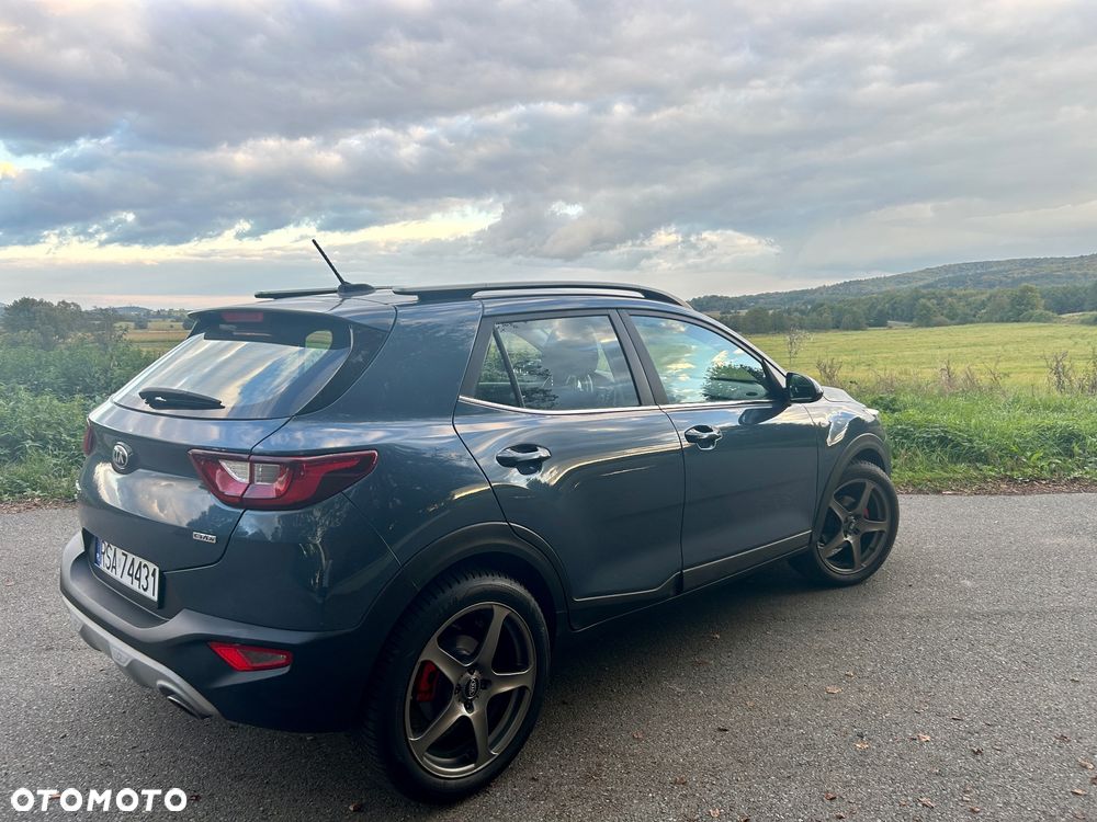 Kia Stonic 1.6 CRDi L - 3