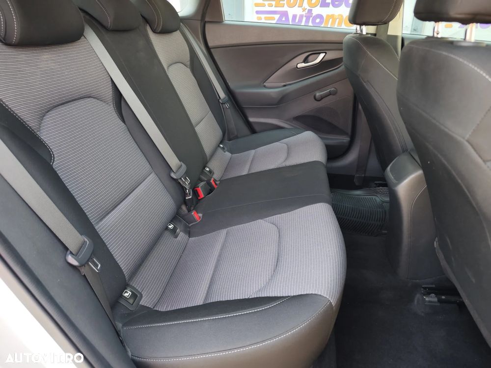 Hyundai i30 1.5 110CP 5DR M/T Comfort - 16