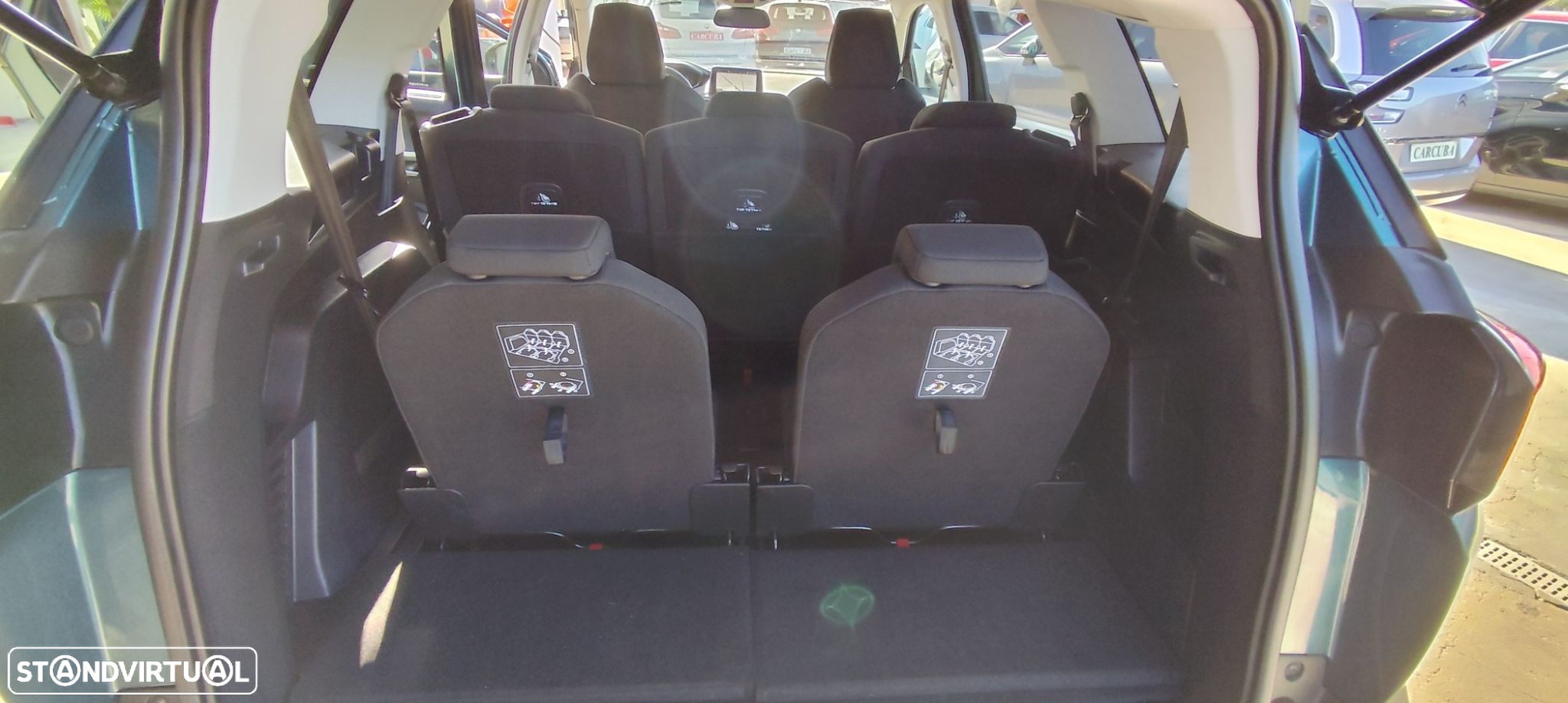 Peugeot 5008 1.6 BlueHDi Allure EAT6 - 21