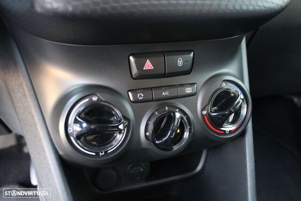 Peugeot 2008 1.6 BlueHDi Style - 13