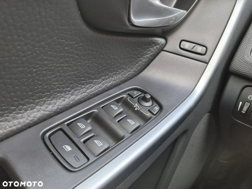 Volvo XC 60 - 21