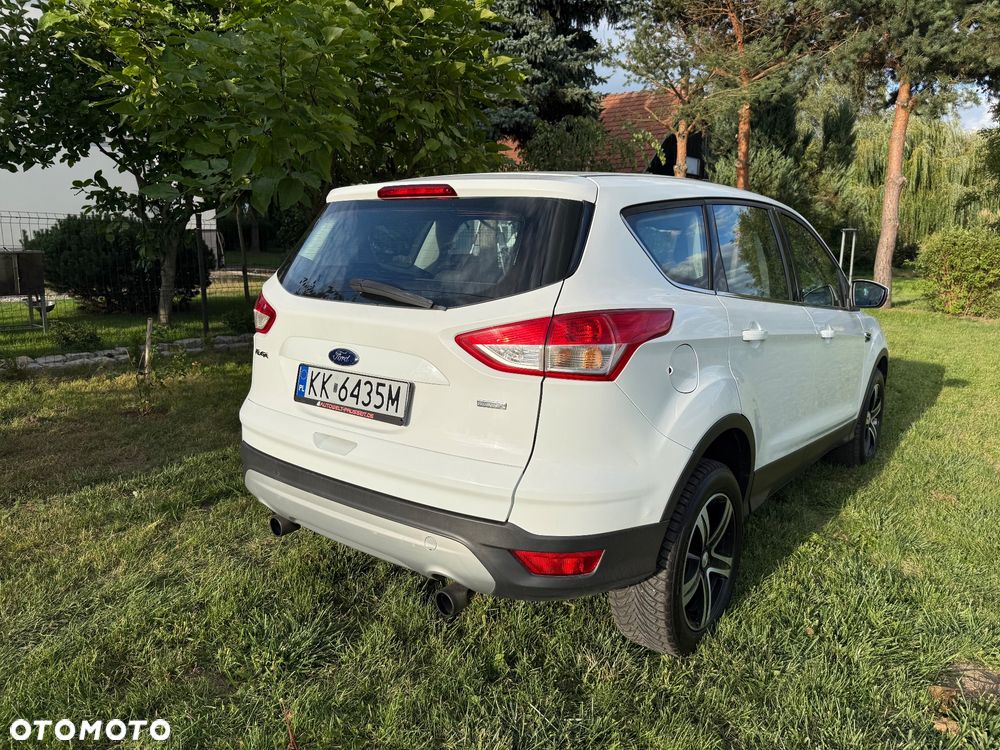Ford Kuga 1.5 EcoBoost 2x4 Titanium - 2