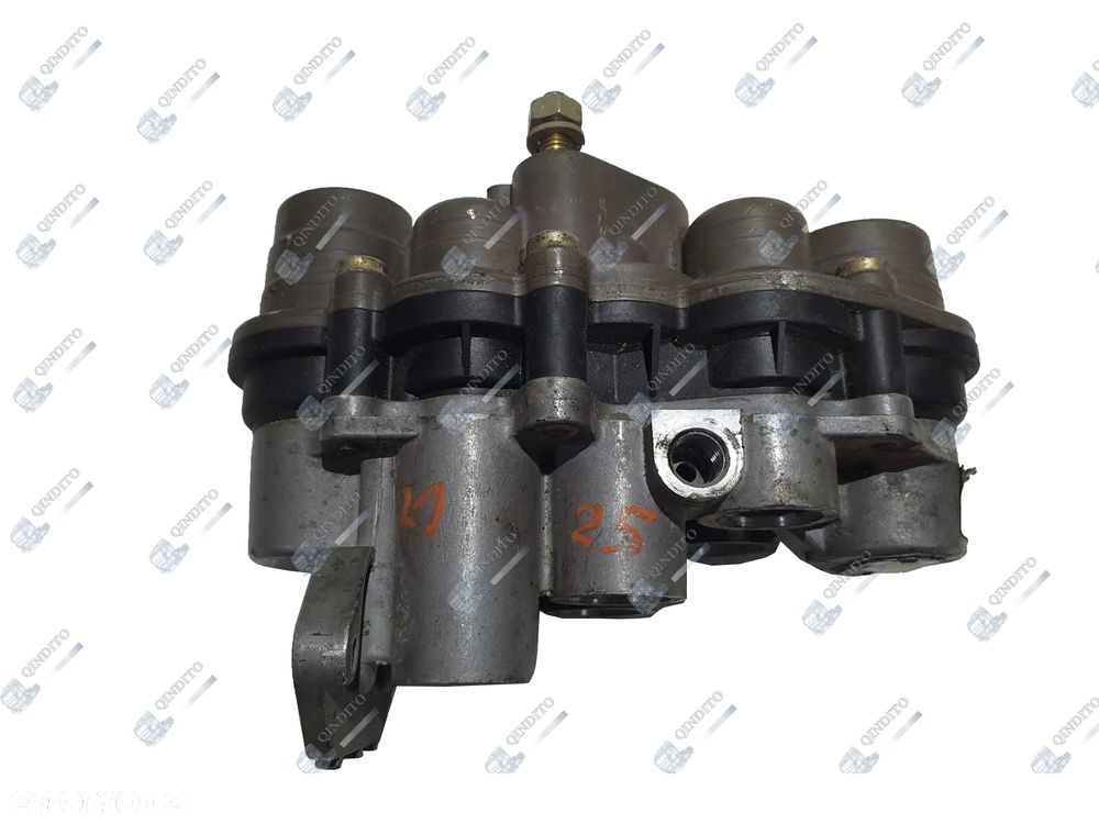 ZAWÓR PODSTAWA OSUSZACZA MERCEDES AXOR ACTROS AE4510 - 3