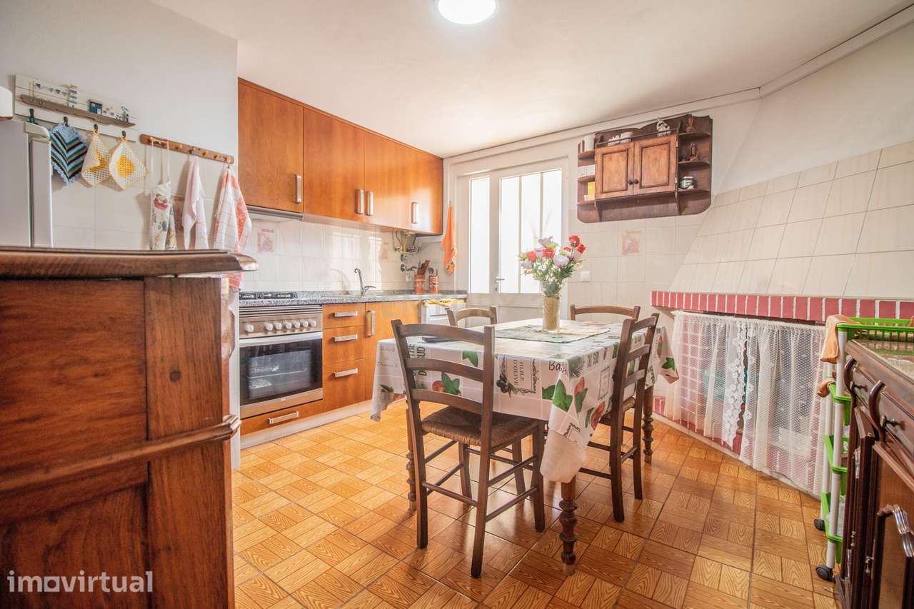 Moradia T3 com Garagem, Espaço Exterior e Sótão com Entrada Independen - Grande imagem: 5/31