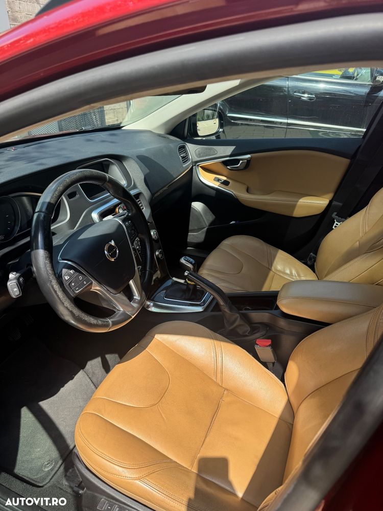 Volvo V40 D3 - 11