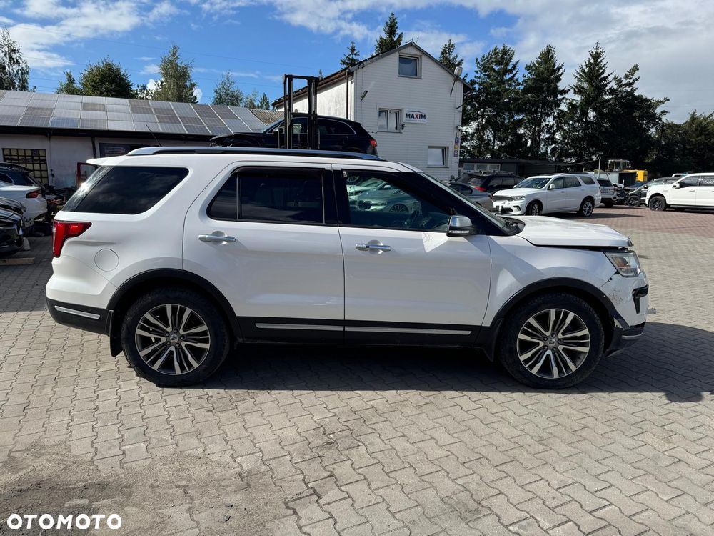 Ford Explorer - 6